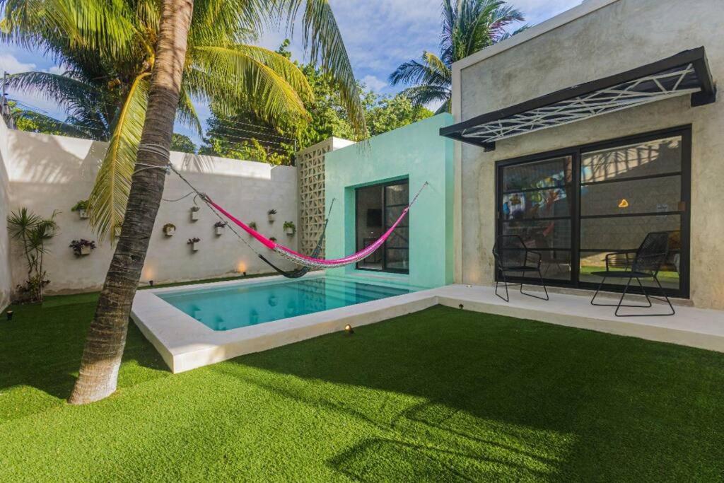 Full 2 Story Jade House *